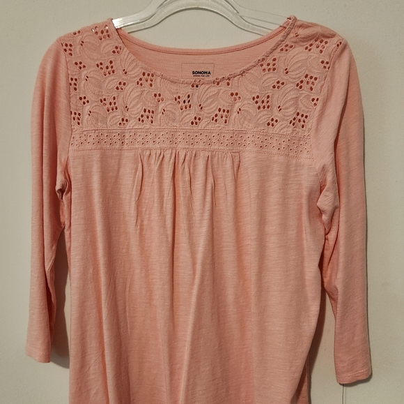 Pink 3/4 sleeve top - Picture 1 of 3